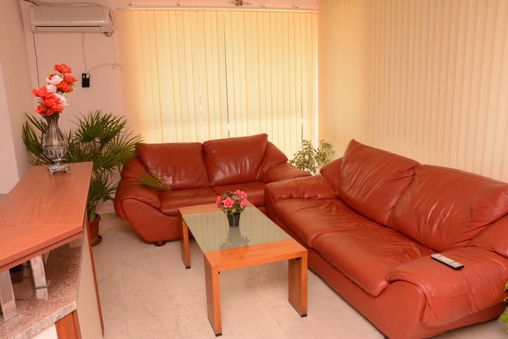 Guesthouse Kirov Ravda Ngoại thất bức ảnh