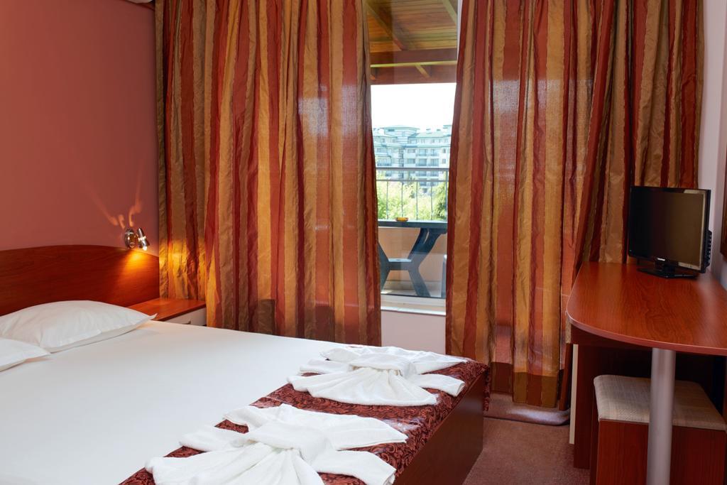 Guesthouse Kirov Ravda Ngoại thất bức ảnh