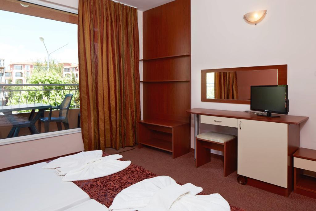 Guesthouse Kirov Ravda Ngoại thất bức ảnh